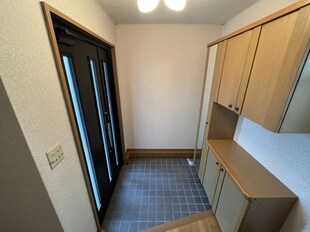 高徳町1丁目戸建の物件内観写真